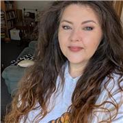 I'm an Australian mixed media artist who loves to paint, collage and draw and would love to inspire others of all skill levels to create!